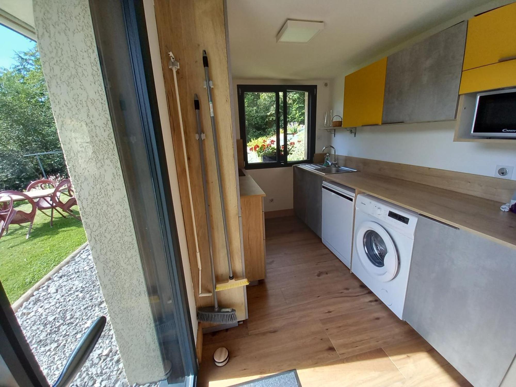 Appartement En Rez De Jardin Thenesol Экстерьер фото